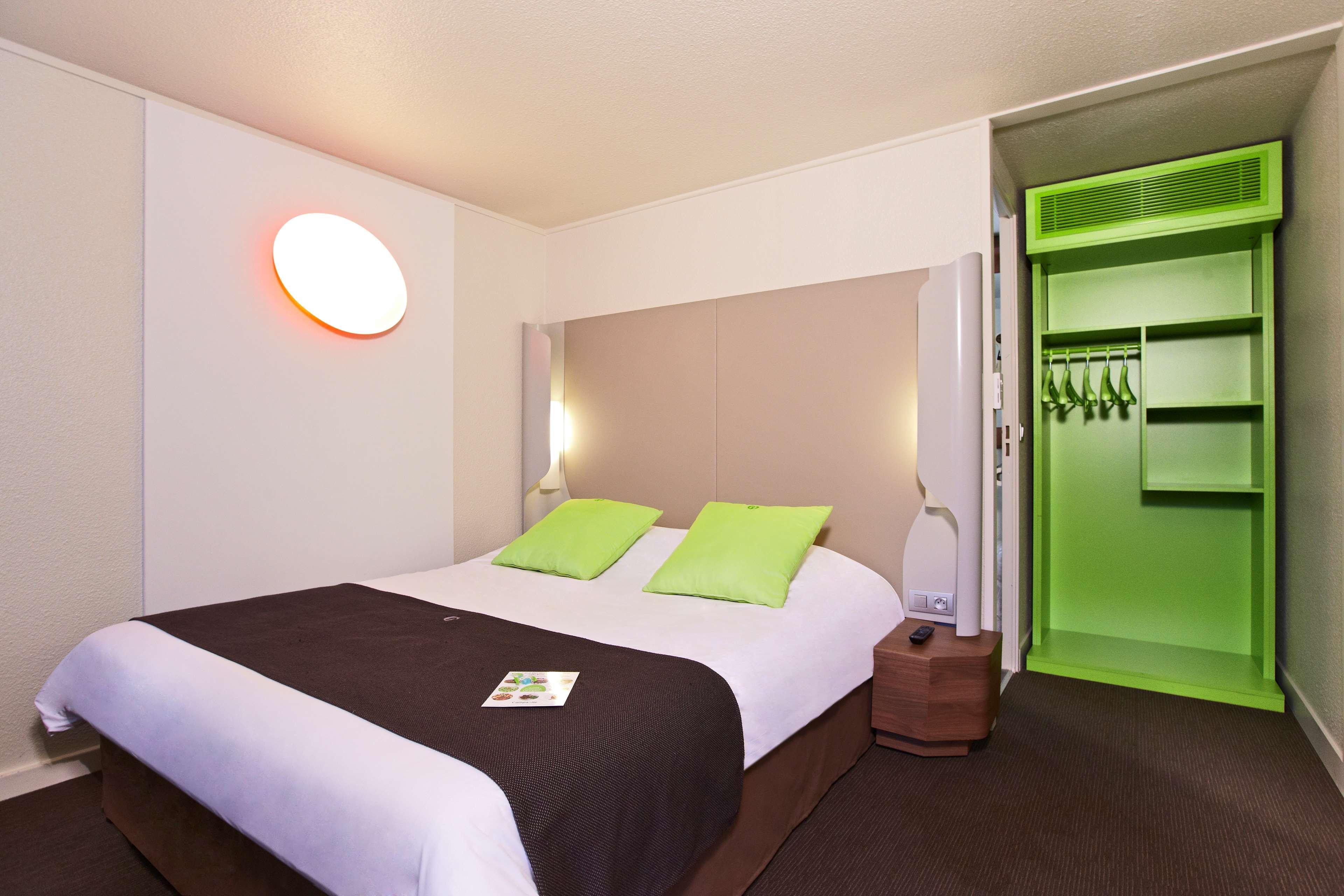 Campanile Le Havre Nord - Montivilliers Hotel Екстериор снимка