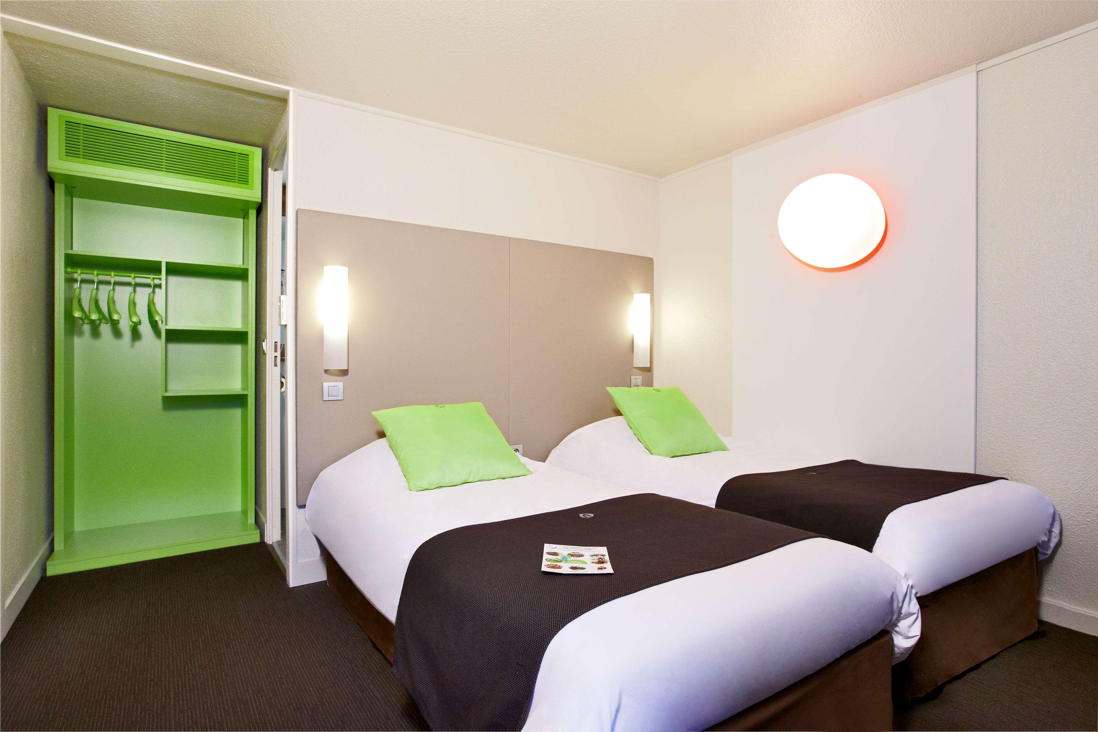 Campanile Le Havre Nord - Montivilliers Hotel Екстериор снимка