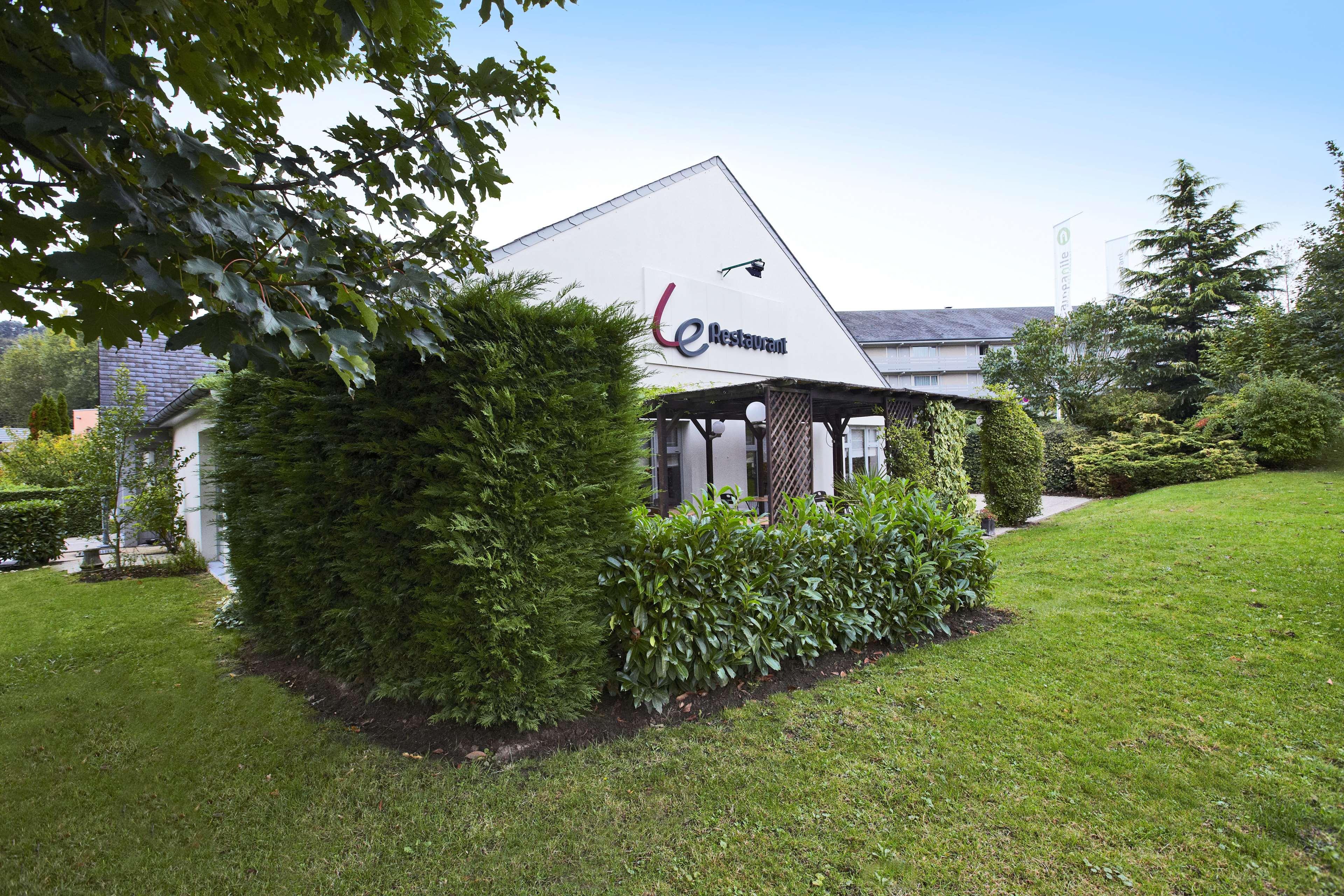 Campanile Le Havre Nord - Montivilliers Hotel Екстериор снимка