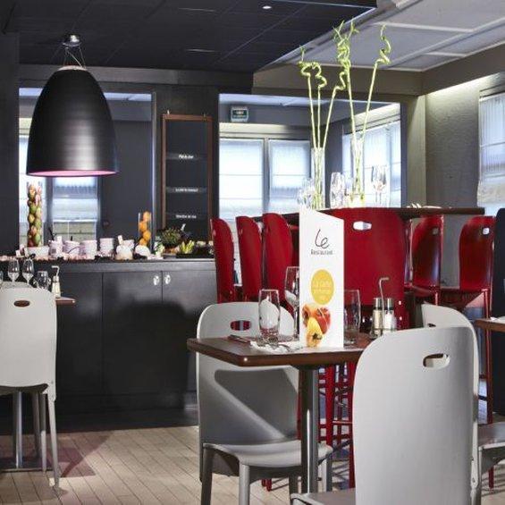 Campanile Le Havre Nord - Montivilliers Hotel Екстериор снимка